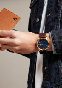 
NIXDEV01 Sentry Leather Analog Watch - Polished Gold / Navy Sunray - View 5