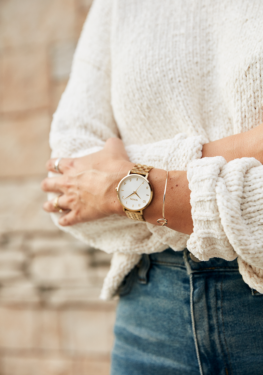 
NIXDEV01 Arrow Analog Watch - All Gold - View 5