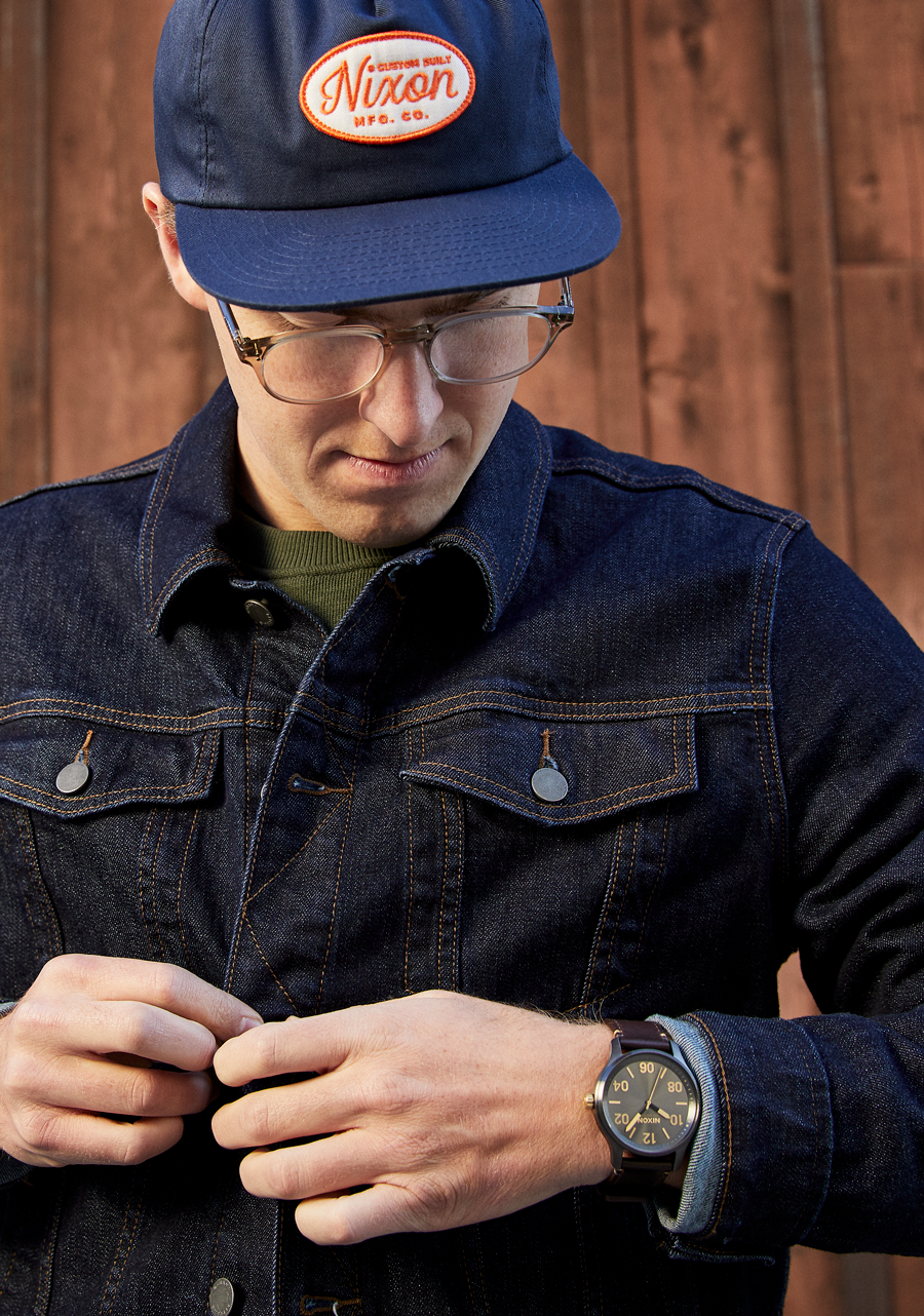 
NIXDEV01 Patrol Leather Analog Watch - Gunmetal / Gold - View 5