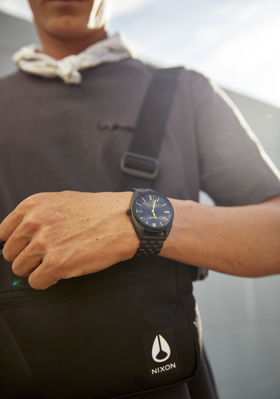 
NIXDEV01 Supremacy Analog Watch - Black / Yellow - View 6