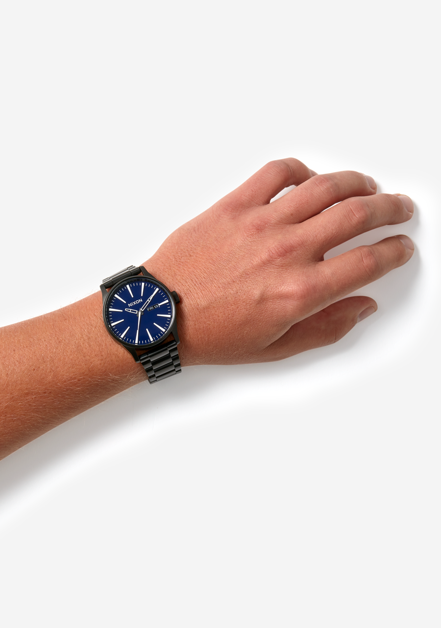 
NIXDEV01 Sentry Stainless Steel Analog Watch - All Gunmetal - View 6